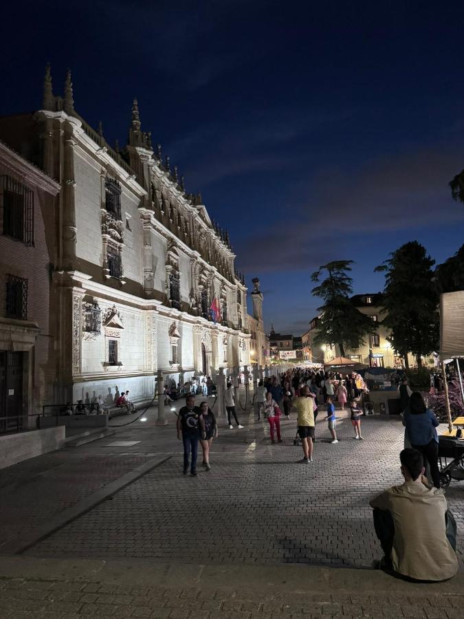 Sonar En La Plaza Cervantes 1 Alcalá de Henares Zewnętrze zdjęcie