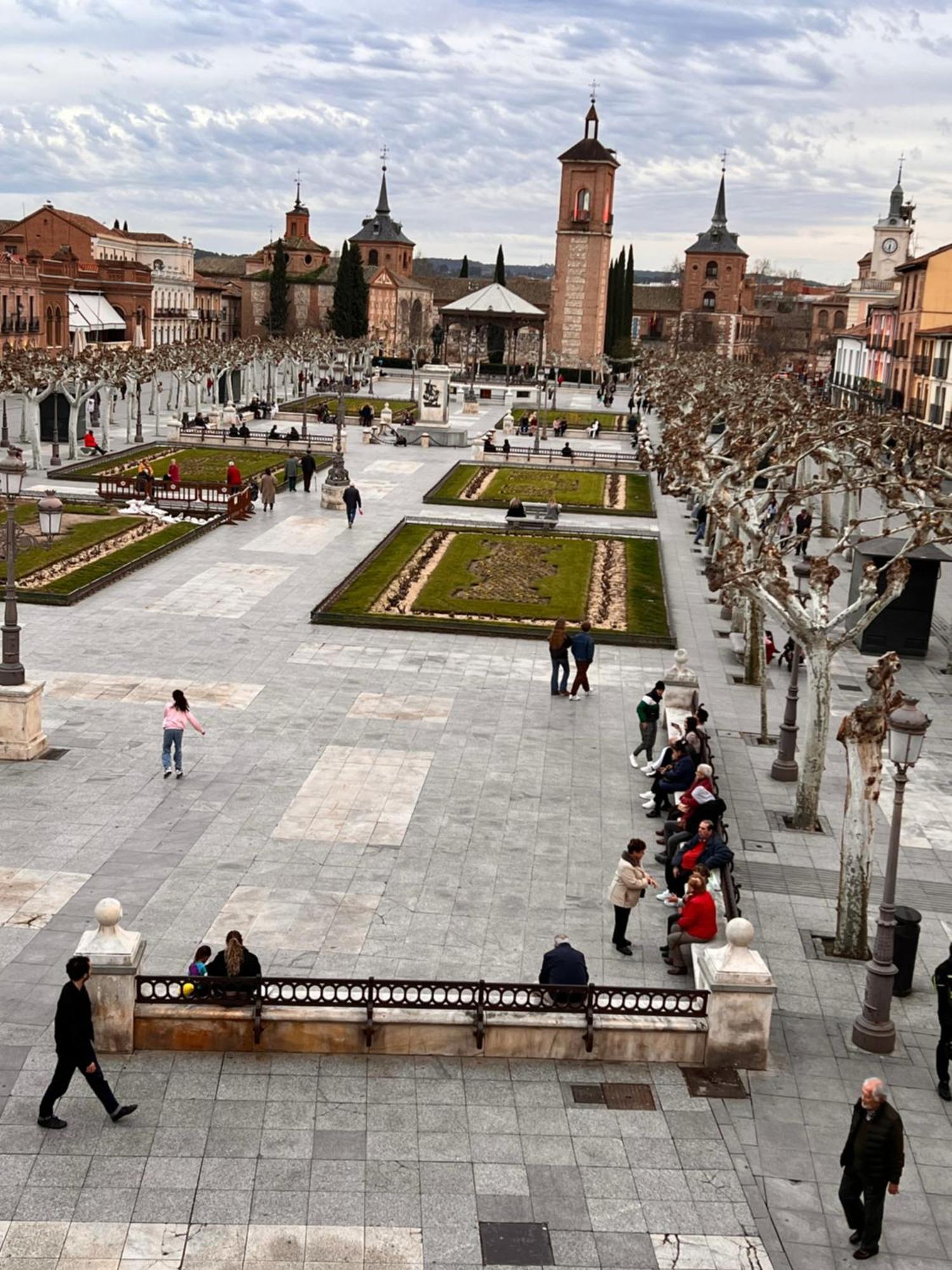 Sonar En La Plaza Cervantes 1 Alcalá de Henares Zewnętrze zdjęcie